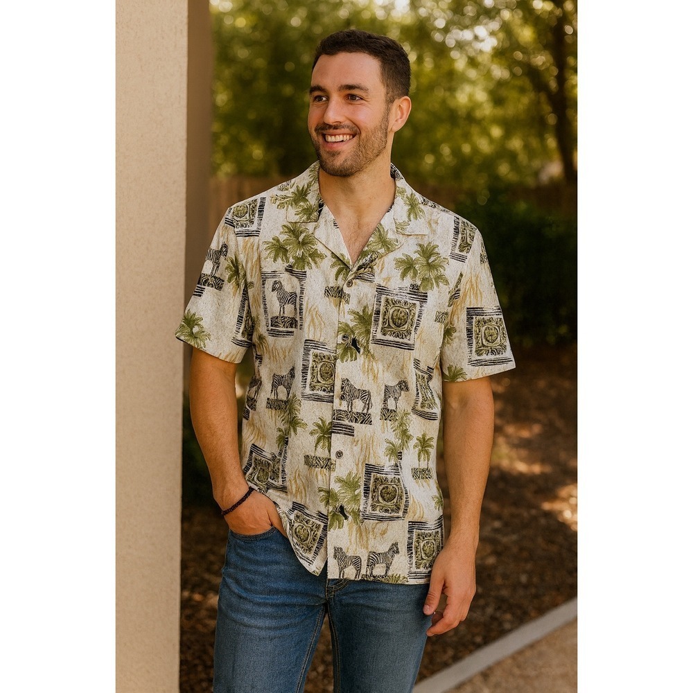 Tapestry‎ Men NA Hawaiian Button Down Animal Print White Shirt Summer Travel
